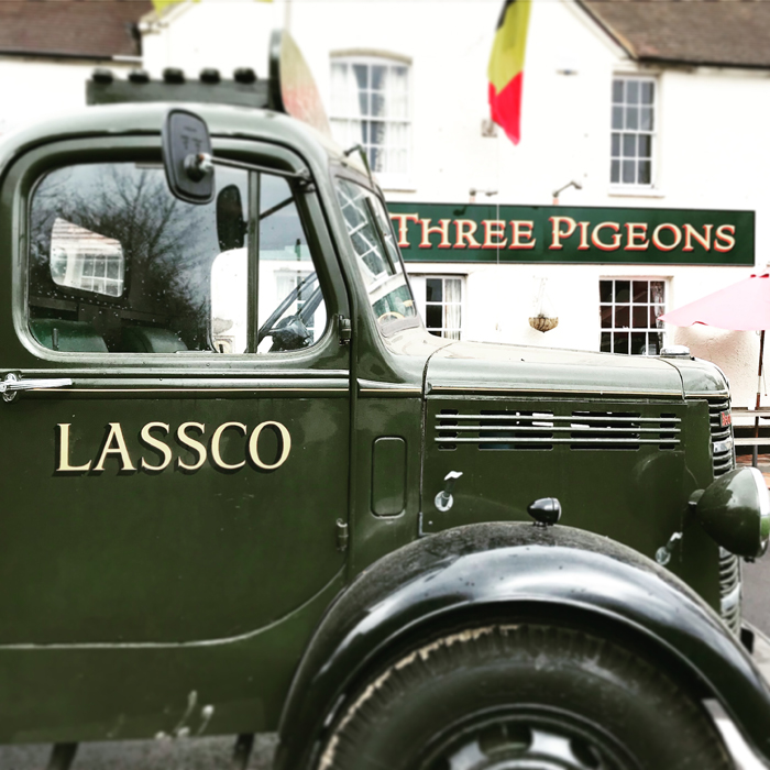 LASSCO Three Pigeons